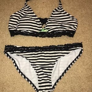 Striped lace bikini